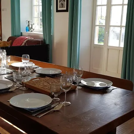 Maison De La Grange, Chaulieu 度假居